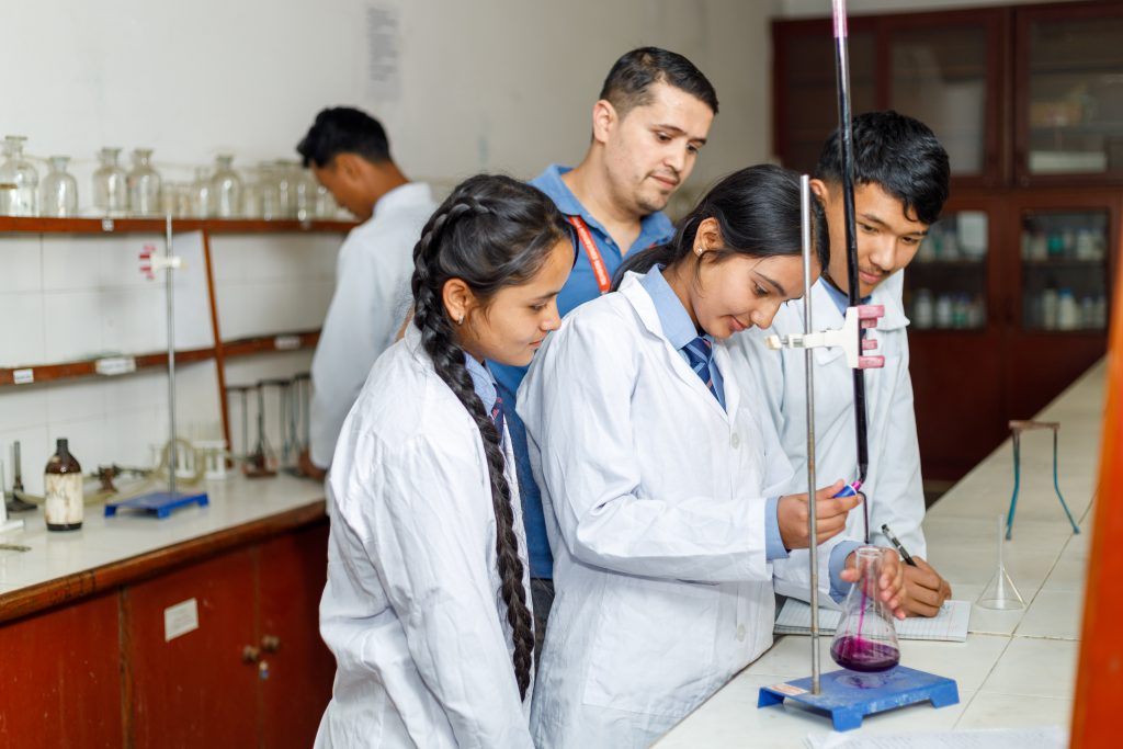 REHDON College Science, Chemistry Lab