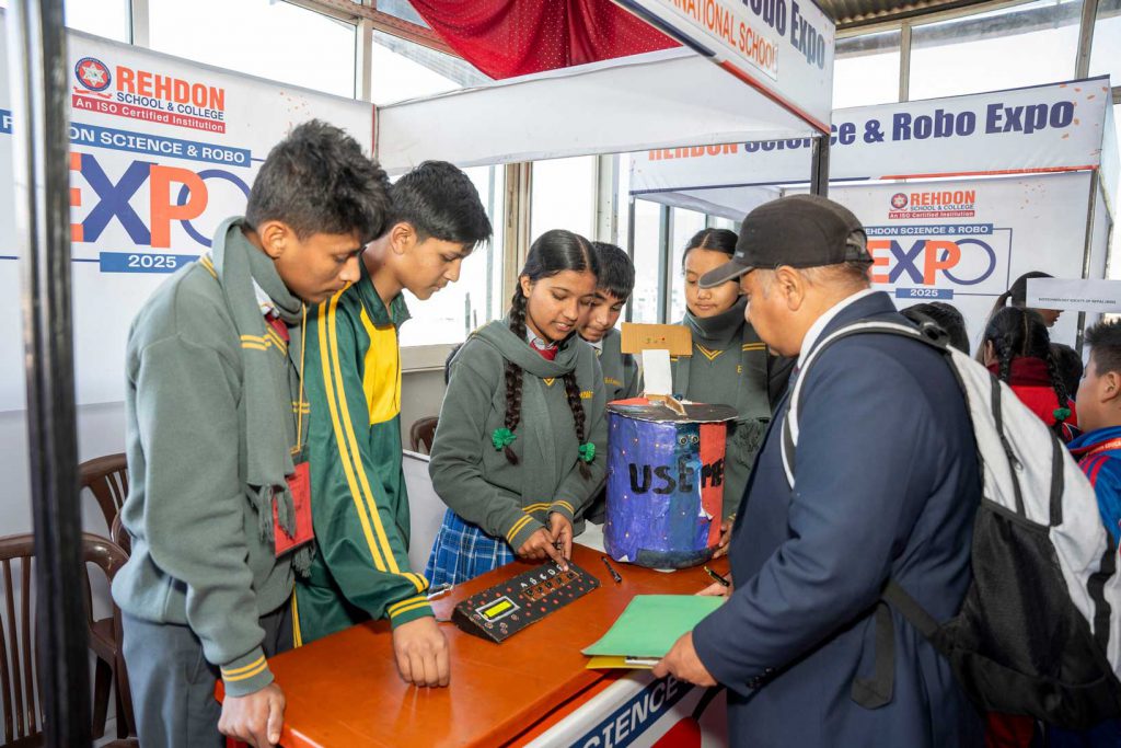 REHDON College and School Students during Science and Robo Expo