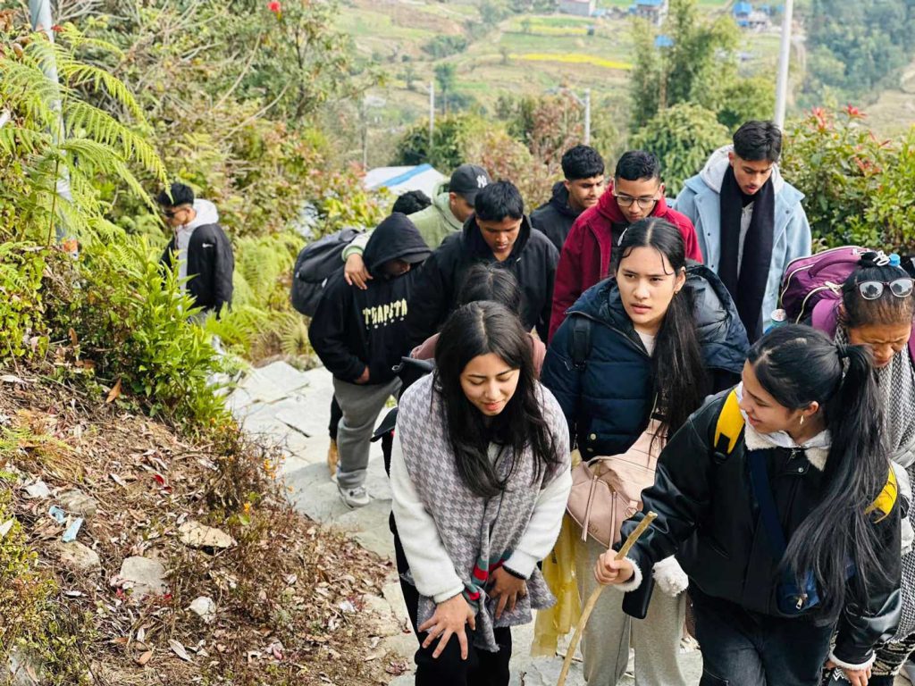 REHDON College and School Student on Educational Tour